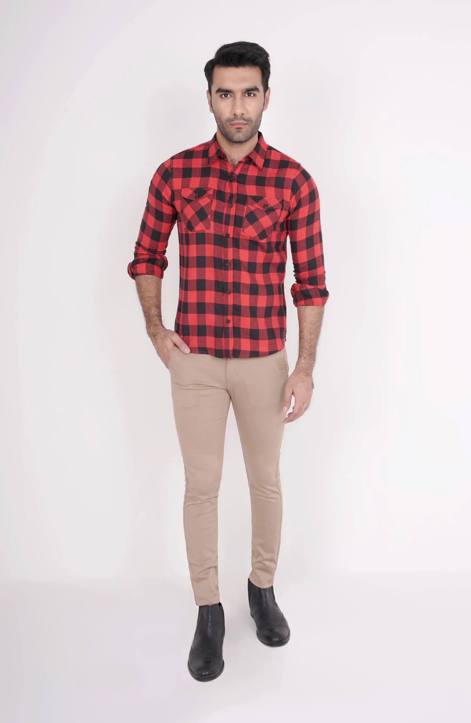 CHECKERED FLANNEL SHIRT IN RED
